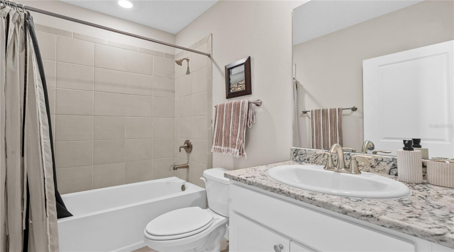 Bradenton, Florida 34211, 4 Bedroom Bedrooms, ,3 Bathroombathrooms,Residential,For Sale,Cantarina,0,Mfra4695722