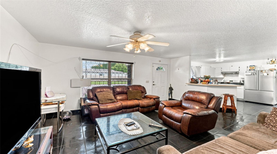 Plant City, Florida 33563, 3 Bedroom Bedrooms, ,2 Bathroombathrooms,Residential,For Sale,Bethune,0,Mfrtb8542908
