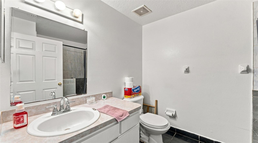 Plant City, Florida 33563, 3 Bedroom Bedrooms, ,2 Bathroombathrooms,Residential,For Sale,Bethune,0,Mfrtb8542908