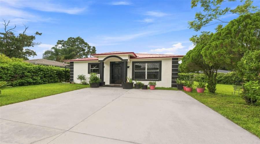 Plant City, Florida 33563, 3 Bedroom Bedrooms, ,2 Bathroombathrooms,Residential,For Sale,Bethune,0,Mfrtb8542908
