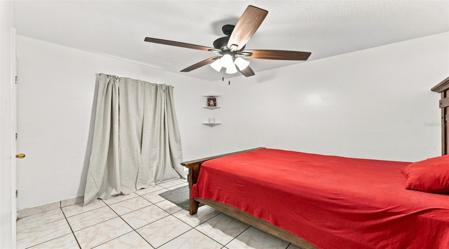 Plant City, Florida 33563, 3 Bedroom Bedrooms, ,2 Bathroombathrooms,Residential,For Sale,Bethune,0,Mfrtb8542908