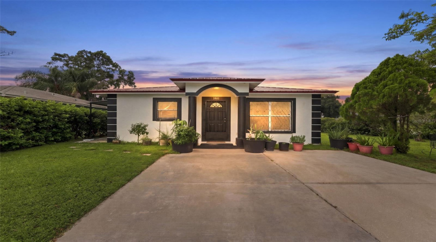 Plant City, Florida 33563, 3 Bedroom Bedrooms, ,2 Bathroombathrooms,Residential,For Sale,Bethune,0,Mfrtb8542908
