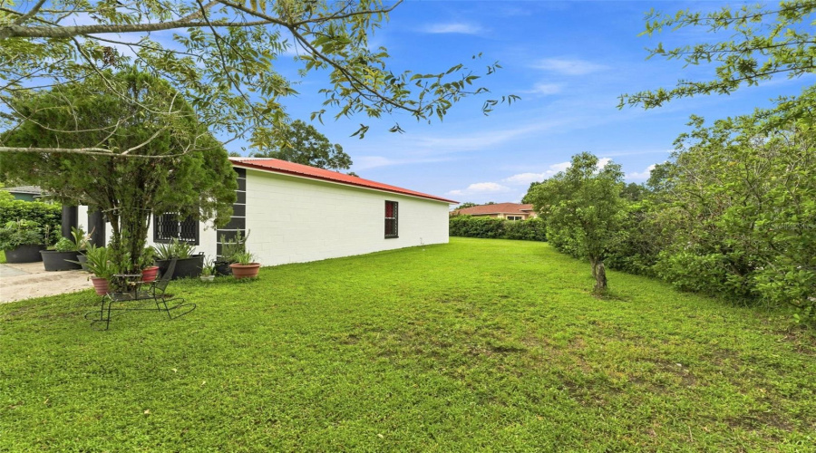 Plant City, Florida 33563, 3 Bedroom Bedrooms, ,2 Bathroombathrooms,Residential,For Sale,Bethune,0,Mfrtb8542908