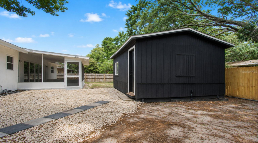 Shed