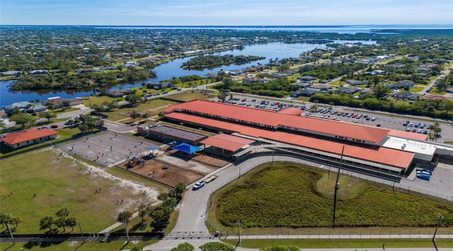 Port Charlotte, Florida 33954, 4 Bedroom Bedrooms, ,2 Bathroombathrooms,Residential,For Sale,Troutdale,0,Mfra4686801