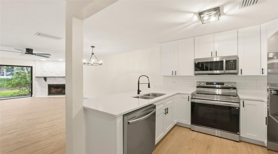 Palm Harbor, Florida 34684, 2 Bedroom Bedrooms, ,2 Bathroombathrooms,Residential,For Sale,Somerset,0,Mfrtb8515153