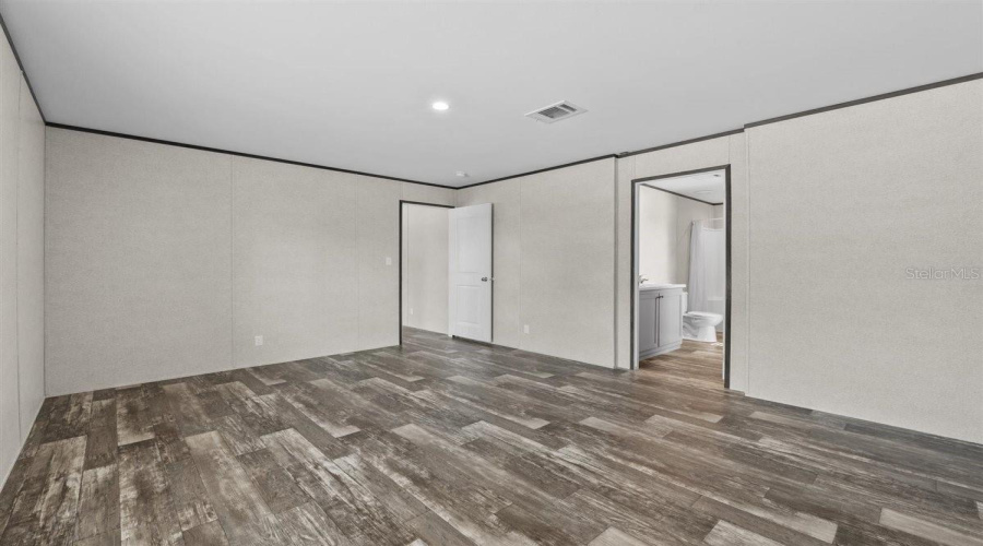 Crystal River, Florida 34428, 4 Bedroom Bedrooms, ,2 Bathroombathrooms,Residential,For Sale,Carousel,0,Mfrp4939392