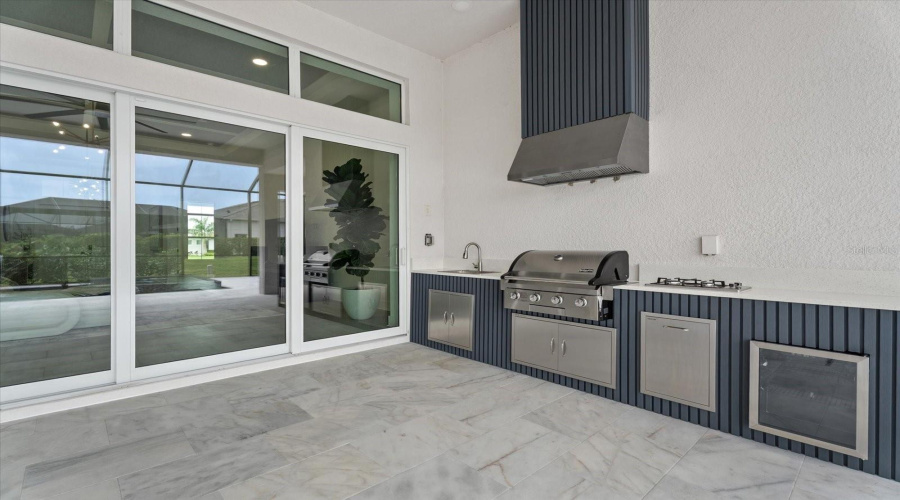 Outdoor Kitchen