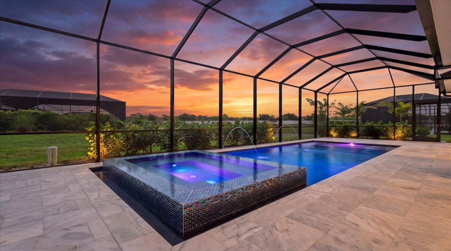 Spa &Amp; Pool Twilight