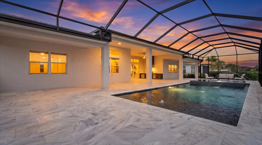 Spa &Amp; Pool Twilight