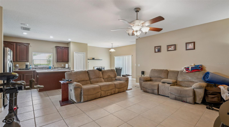 Sanford, Florida 32771, 3 Bedroom Bedrooms, ,2 Bathroombathrooms,Residential,For Sale,Marathon,0,Mfrv4950331