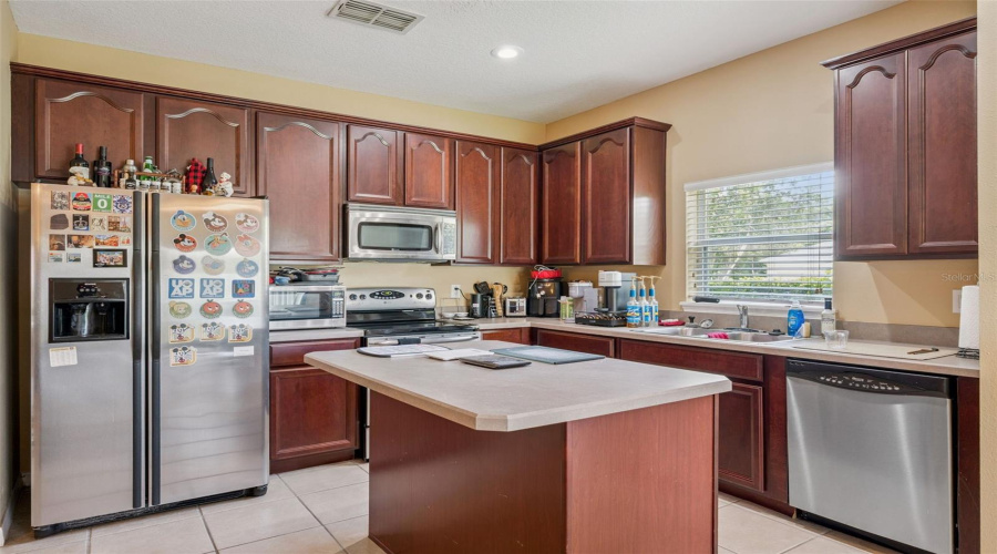 Sanford, Florida 32771, 3 Bedroom Bedrooms, ,2 Bathroombathrooms,Residential,For Sale,Marathon,0,Mfrv4950331