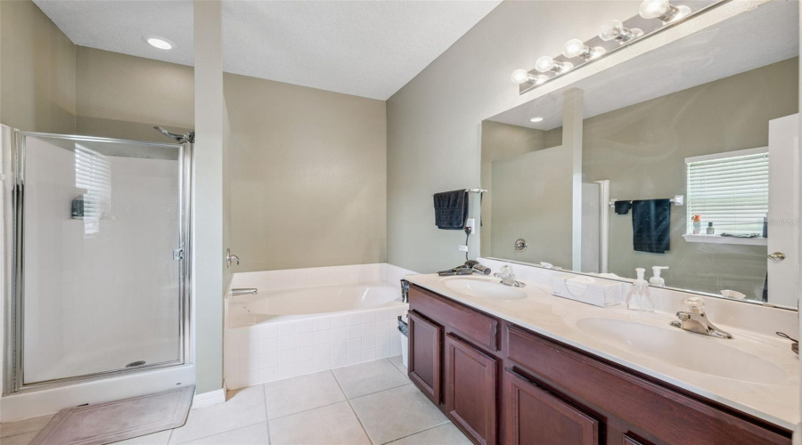 Sanford, Florida 32771, 3 Bedroom Bedrooms, ,2 Bathroombathrooms,Residential,For Sale,Marathon,0,Mfrv4950331