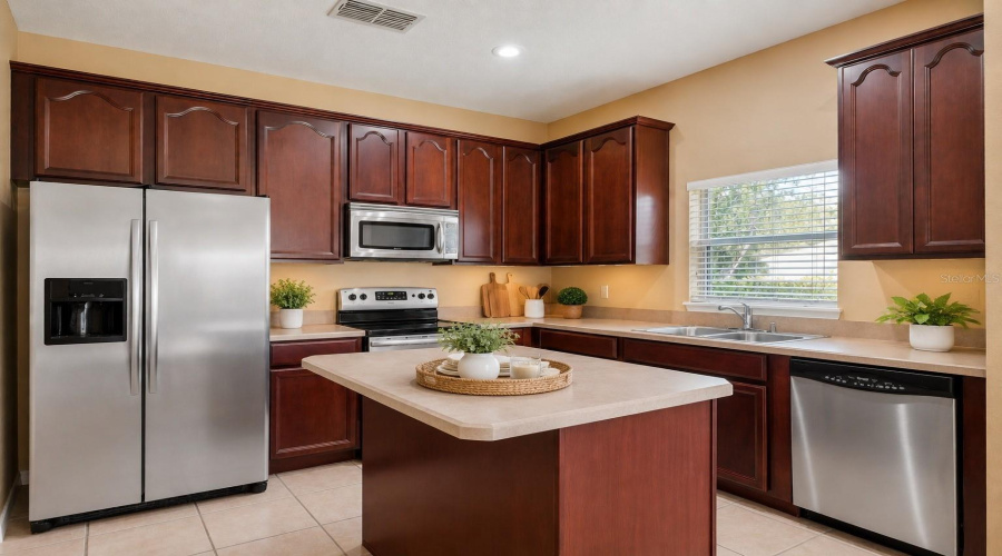 Sanford, Florida 32771, 3 Bedroom Bedrooms, ,2 Bathroombathrooms,Residential,For Sale,Marathon,0,Mfrv4950331
