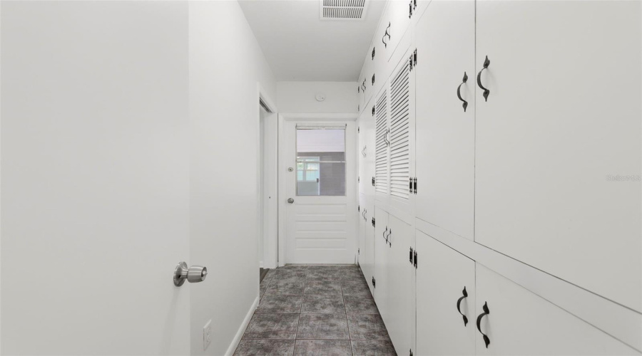 Orlando, Florida 32803, 4 Bedroom Bedrooms, ,2 Bathroombathrooms,Residential,For Sale,Braidwood,0,Mfro6429806