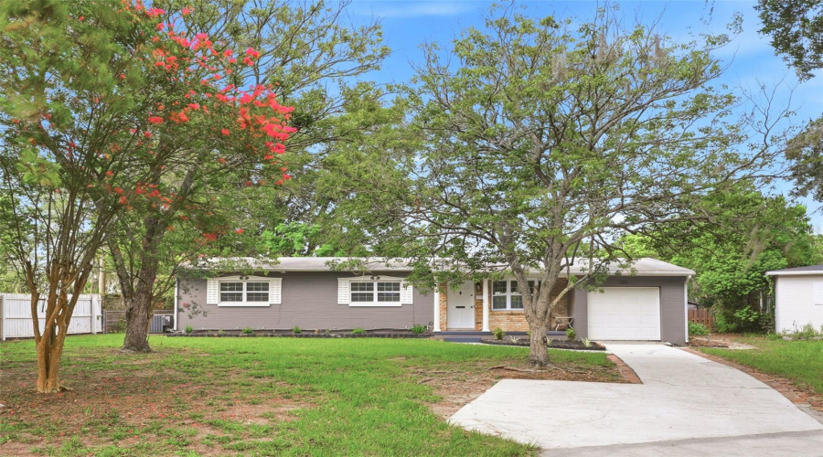 Orlando, Florida 32803, 4 Bedroom Bedrooms, ,2 Bathroombathrooms,Residential,For Sale,Braidwood,0,Mfro6429806