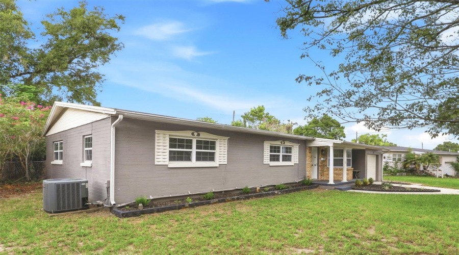 Orlando, Florida 32803, 4 Bedroom Bedrooms, ,2 Bathroombathrooms,Residential,For Sale,Braidwood,0,Mfro6429806