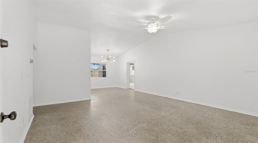 Orlando, Florida 32803, 4 Bedroom Bedrooms, ,2 Bathroombathrooms,Residential,For Sale,Braidwood,0,Mfro6429806