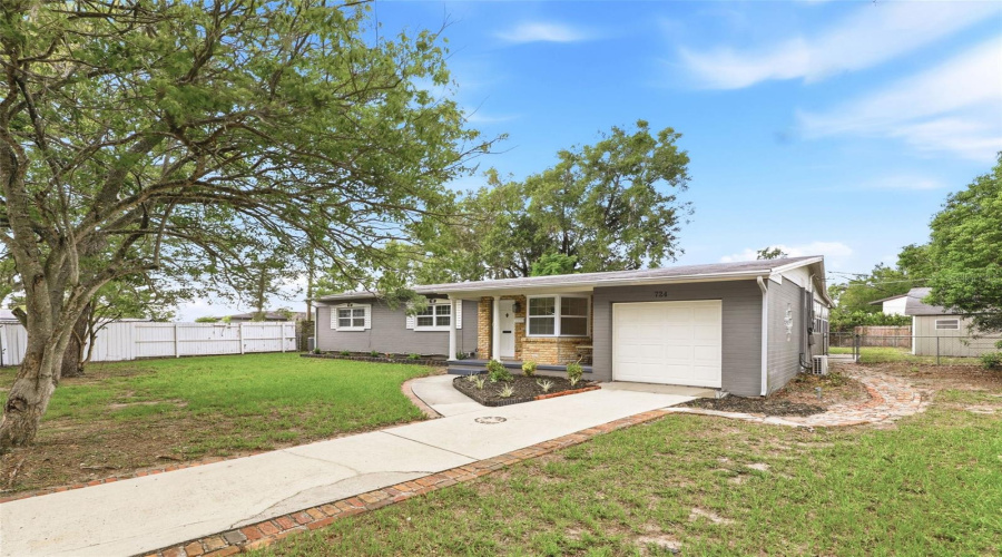 Orlando, Florida 32803, 4 Bedroom Bedrooms, ,2 Bathroombathrooms,Residential,For Sale,Braidwood,0,Mfro6429806