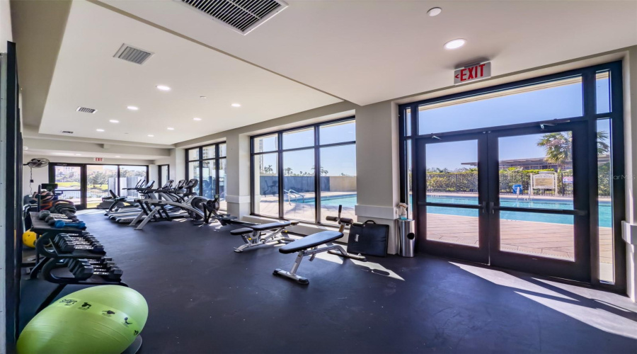 24/7 Fitness Center