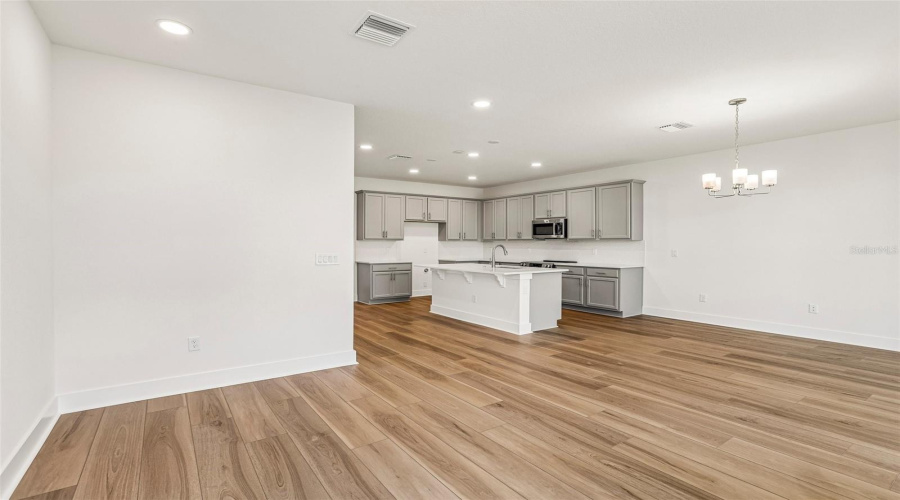 Wesley Chapel, Florida 33545, 3 Bedroom Bedrooms, ,2 Bathroombathrooms,Residential,For Sale,Clover Fin,0,Mfrtb8499365