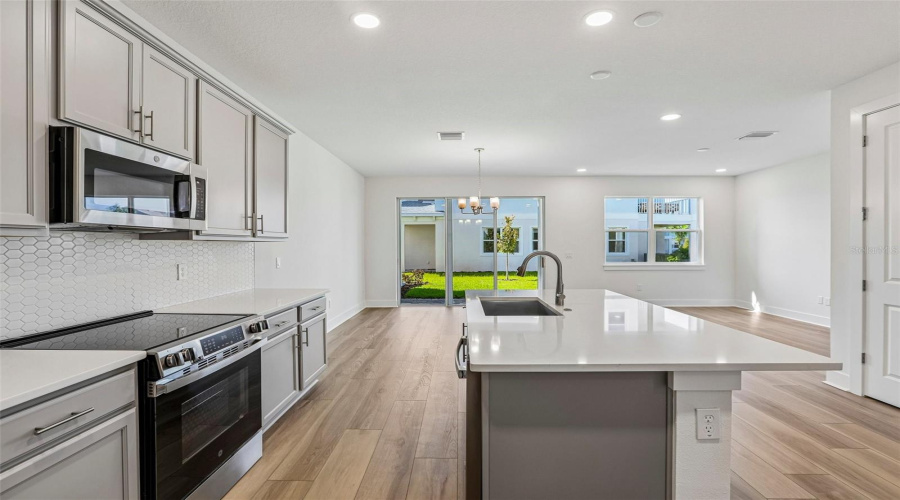 Wesley Chapel, Florida 33545, 3 Bedroom Bedrooms, ,2 Bathroombathrooms,Residential,For Sale,Clover Fin,0,Mfrtb8499365