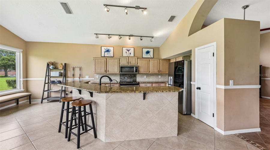 Lake Mary, Florida 32746, 3 Bedroom Bedrooms, ,2 Bathroombathrooms,Residential,For Sale,Arrowmount,0,Mfro6436658