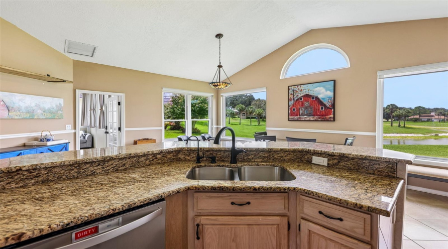 Lake Mary, Florida 32746, 3 Bedroom Bedrooms, ,2 Bathroombathrooms,Residential,For Sale,Arrowmount,0,Mfro6436658