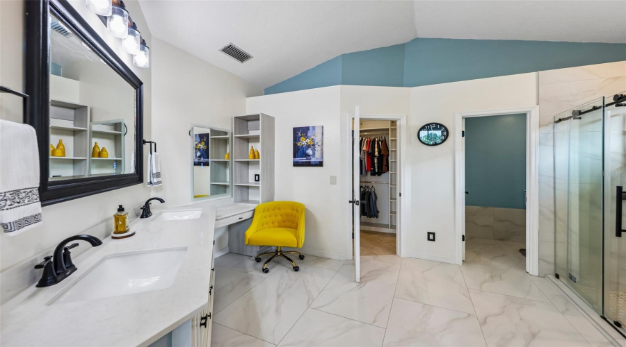 Lake Mary, Florida 32746, 3 Bedroom Bedrooms, ,2 Bathroombathrooms,Residential,For Sale,Arrowmount,0,Mfro6436658