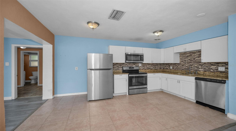 Dunedin, Florida 34698, 3 Bedroom Bedrooms, ,2 Bathroombathrooms,Residential,For Sale,Coronado,0,Mfrtb8454623