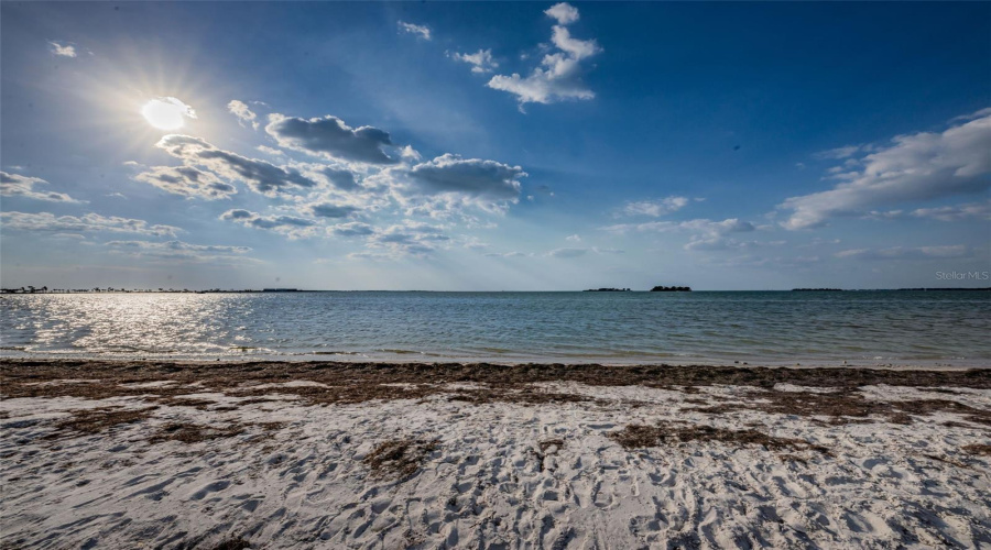 Dunedin, Florida 34698, 3 Bedroom Bedrooms, ,2 Bathroombathrooms,Residential,For Sale,Coronado,0,Mfrtb8454623