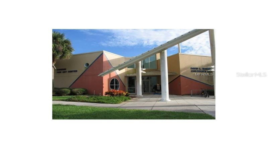 Dunedin Fine Arts Center