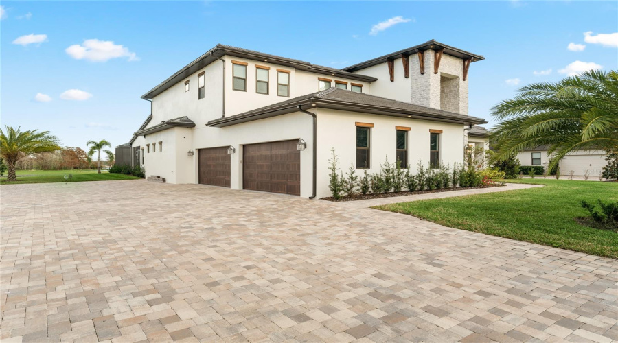 St Cloud, Florida 34771, 6 Bedroom Bedrooms, ,5 Bathroombathrooms,Residential,For Sale,Whisper Wind,0,Mfrs5117387