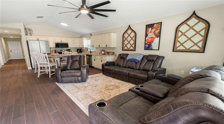Bartow, Florida 33830, 3 Bedroom Bedrooms, ,2 Bathroombathrooms,Residential,For Sale,Dudley,0,Mfrl4963656