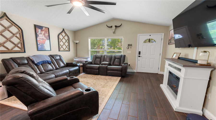 Bartow, Florida 33830, 3 Bedroom Bedrooms, ,2 Bathroombathrooms,Residential,For Sale,Dudley,0,Mfrl4963656