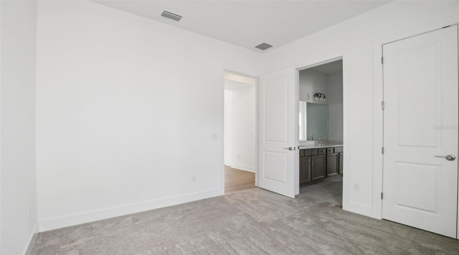 Parrish, Florida 34219, 6 Bedroom Bedrooms, ,4 Bathroombathrooms,Residential,For Sale,Golden Beach,0,Mfrtb8444921