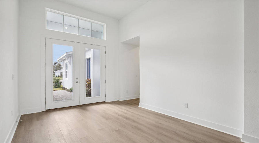 Parrish, Florida 34219, 6 Bedroom Bedrooms, ,4 Bathroombathrooms,Residential,For Sale,Golden Beach,0,Mfrtb8444921