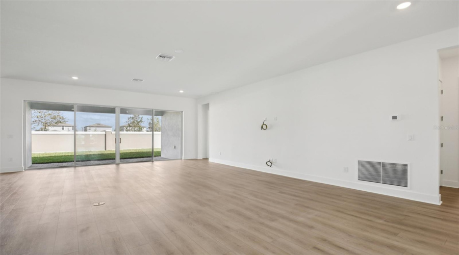 Parrish, Florida 34219, 6 Bedroom Bedrooms, ,4 Bathroombathrooms,Residential,For Sale,Golden Beach,0,Mfrtb8444921