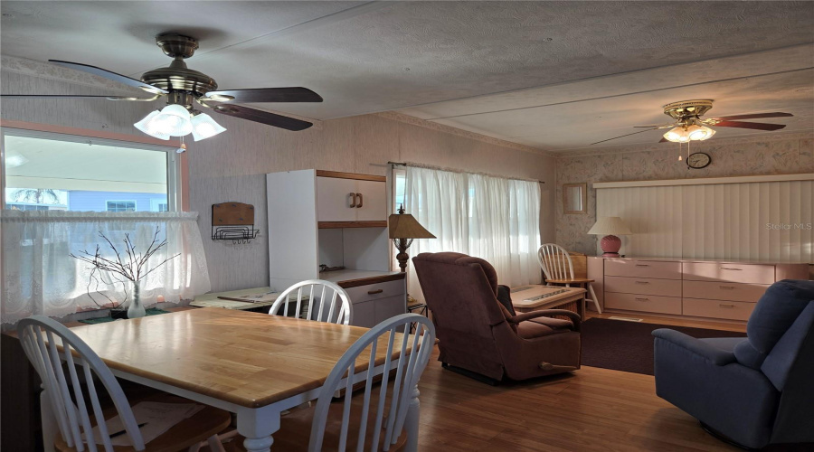 Venice, Florida 34285, 2 Bedroom Bedrooms, ,1 Bathroombathrooms,Residential,For Sale,Boxwood,0,Mfrn6141599