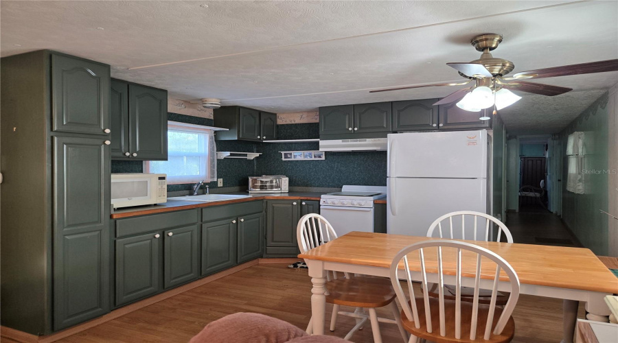 Venice, Florida 34285, 2 Bedroom Bedrooms, ,1 Bathroombathrooms,Residential,For Sale,Boxwood,0,Mfrn6141599