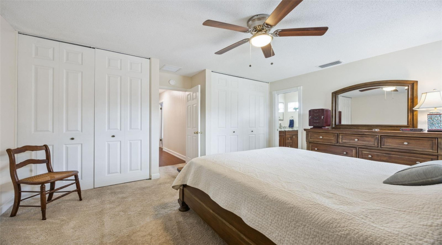 Altamonte Springs, Florida 32701, 4 Bedroom Bedrooms, ,2 Bathroombathrooms,Residential,For Sale,Oak Hill,0,Mfro6436019