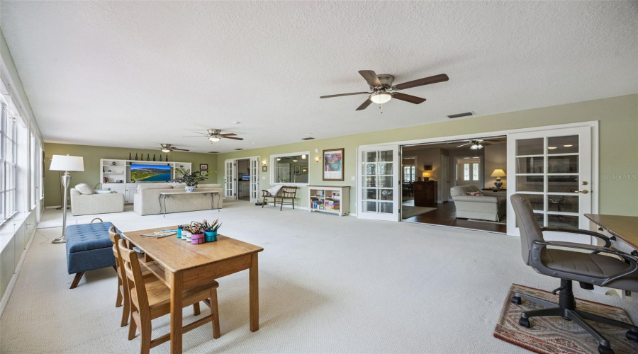 Altamonte Springs, Florida 32701, 4 Bedroom Bedrooms, ,2 Bathroombathrooms,Residential,For Sale,Oak Hill,0,Mfro6436019