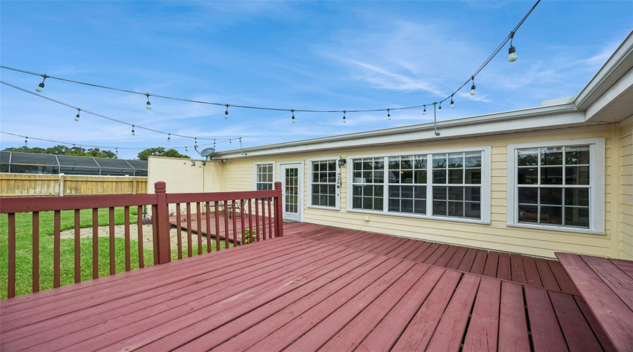 Altamonte Springs, Florida 32701, 4 Bedroom Bedrooms, ,2 Bathroombathrooms,Residential,For Sale,Oak Hill,0,Mfro6436019