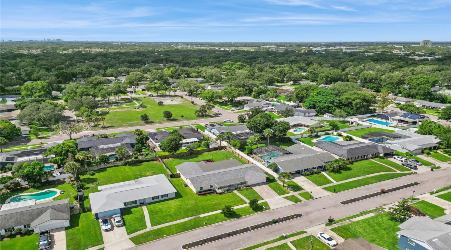 Altamonte Springs, Florida 32701, 4 Bedroom Bedrooms, ,2 Bathroombathrooms,Residential,For Sale,Oak Hill,0,Mfro6436019
