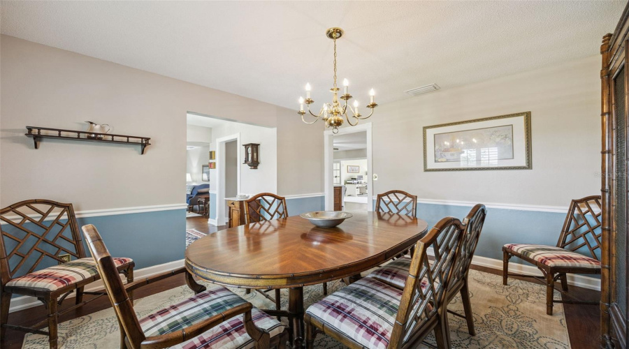Altamonte Springs, Florida 32701, 4 Bedroom Bedrooms, ,2 Bathroombathrooms,Residential,For Sale,Oak Hill,0,Mfro6436019