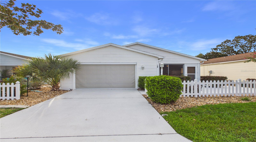 The Villages, Florida 32159, 2 Bedroom Bedrooms, ,2 Bathroombathrooms,Residential,For Sale,Angelita Ave,0,Mfrg5116356