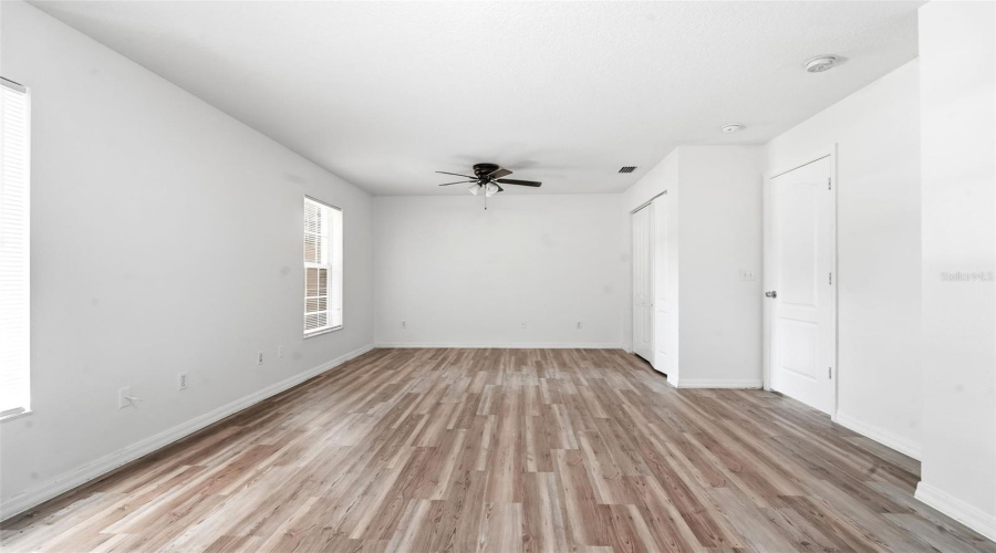 Edgewater, Florida 32141, 3 Bedroom Bedrooms, ,2 Bathroombathrooms,Residential,For Sale,Mango Tree,0,Mfrv4950209