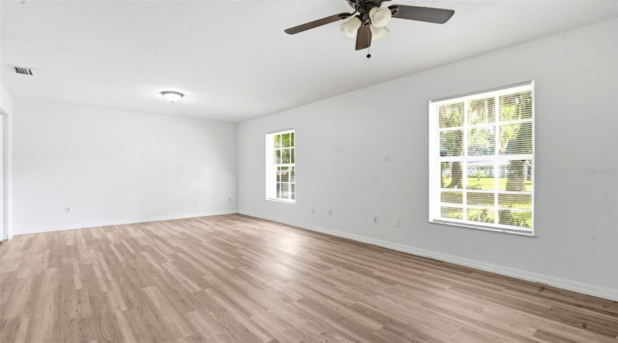 Edgewater, Florida 32141, 3 Bedroom Bedrooms, ,2 Bathroombathrooms,Residential,For Sale,Mango Tree,0,Mfrv4950209