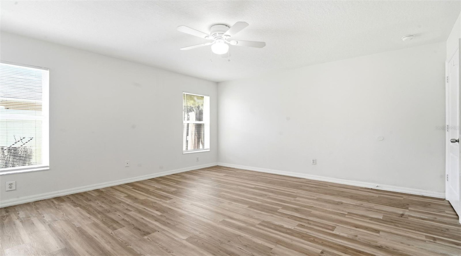 Edgewater, Florida 32141, 3 Bedroom Bedrooms, ,2 Bathroombathrooms,Residential,For Sale,Mango Tree,0,Mfrv4950209