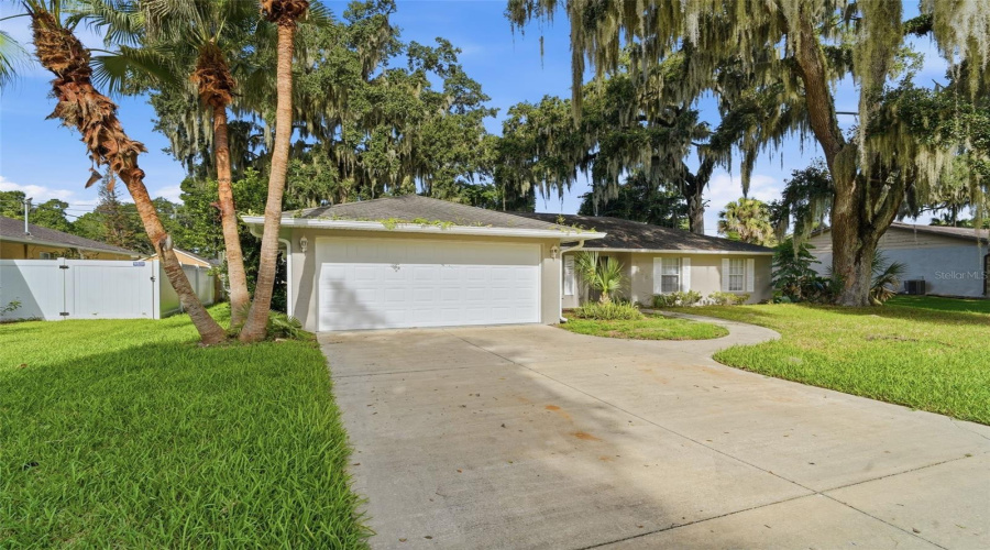 Edgewater, Florida 32141, 3 Bedroom Bedrooms, ,2 Bathroombathrooms,Residential,For Sale,Mango Tree,0,Mfrv4950209